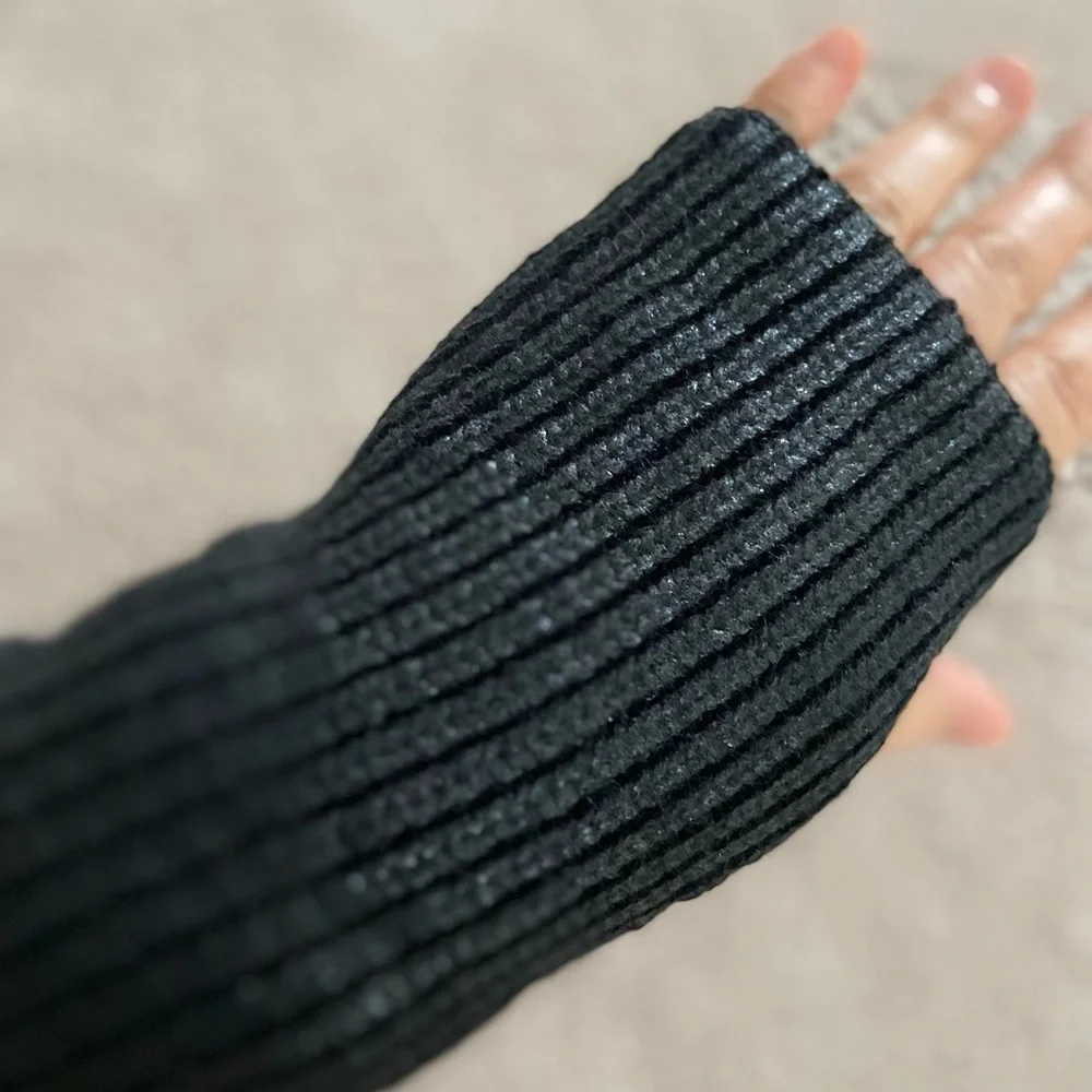 Zara youth hand warmers. 7-14 yrs